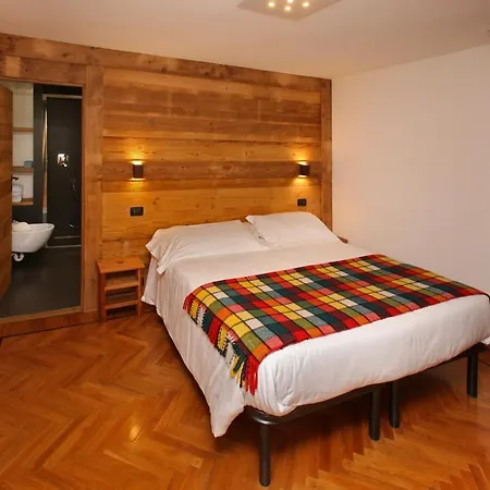 Hotel Biancaneve 2*